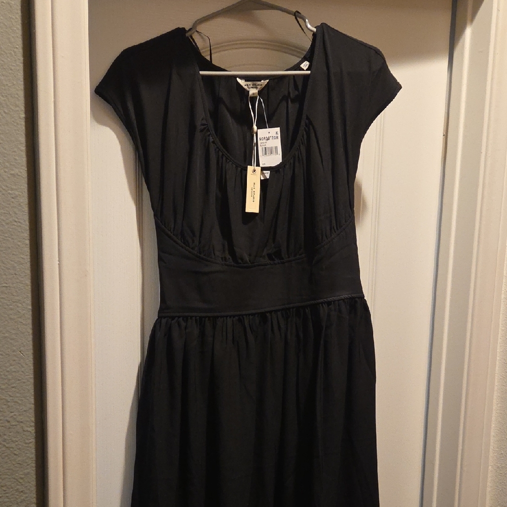Max Studio Black Cap-Sleeve Midi Dress